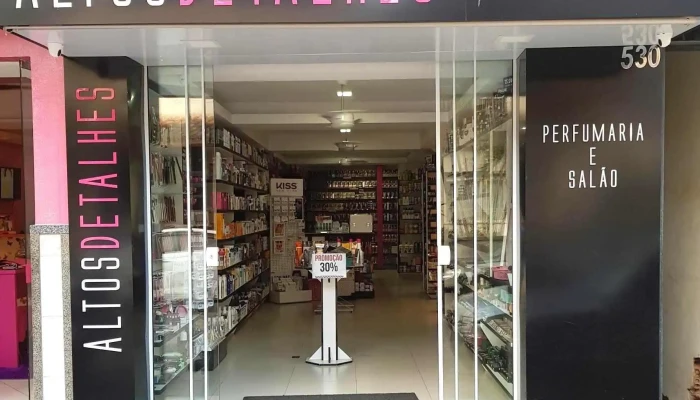 Altos Detalhes Perfumaria E Salao De Beleza Do Proprietario - Itaocara