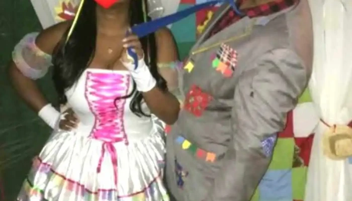 Atelie Jaqueline Martins Eng Pedreirajaperi  Alugueis De Fantasias Vestido - Japeri