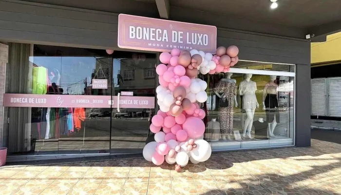 Boneca De Luxo -  Tudo - Seropédica