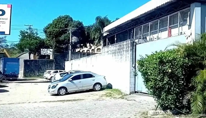 Dress To Clothing -  Videos - Niterói