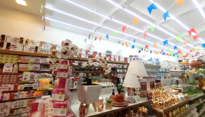 Hzine Variedades -    Praca Interior - Nova Friburgo