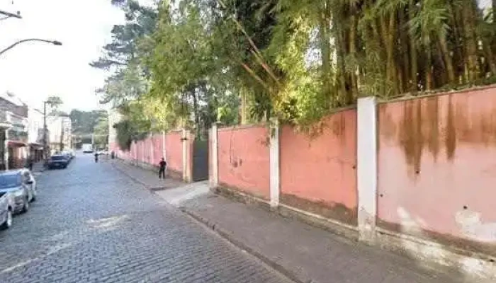 Loja Catolica Pequena Flor Street View E 360deg - Petrópolis