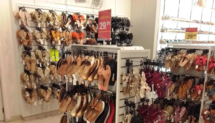 Lojas Marisa -  Loja De Roupa - Nova Iguaçu