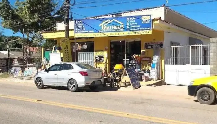 Matheus Bazar da construção. - Silva Jardim