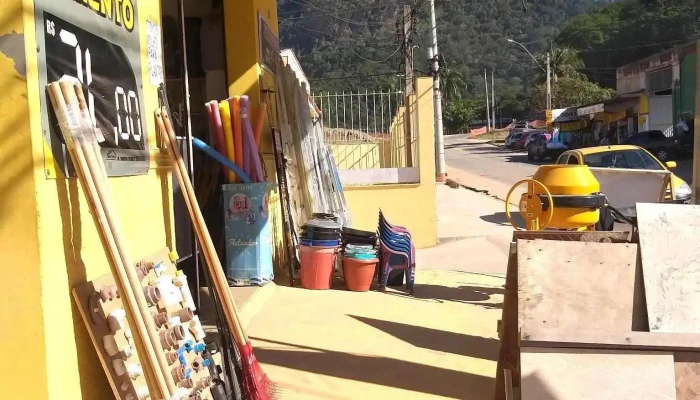 Matheus Bazar Da Construcao Tudo - Silva Jardim