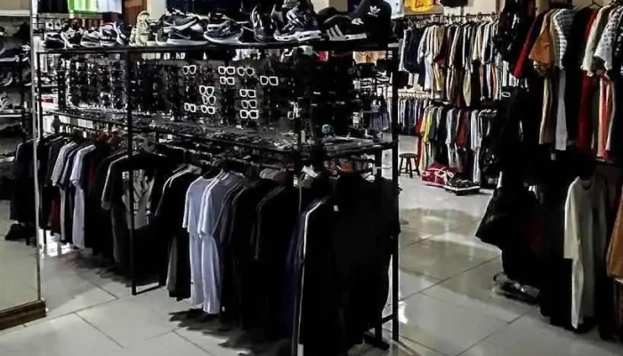 Menor da Casa Moda - Maricá