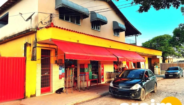 Mercado Machado -  Estacionamento - Silva Jardim