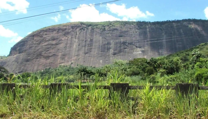 Pedra De Paraibuna -  Onde - Comendador Levy Gasparian