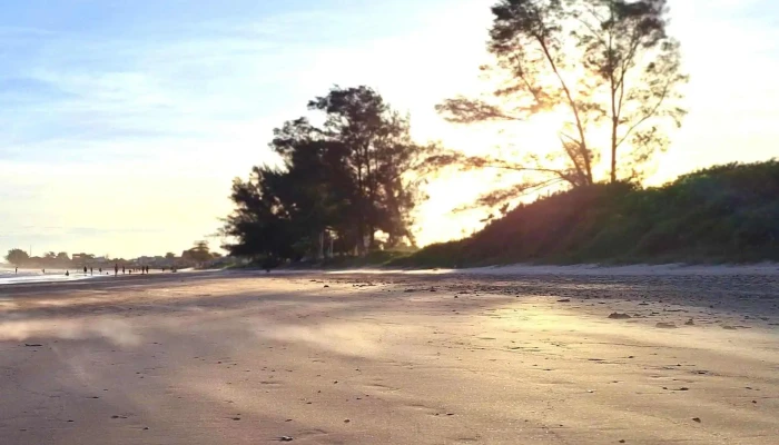 Praia De Guaxindiba -  Comentarios - São Francisco De Itabapoana