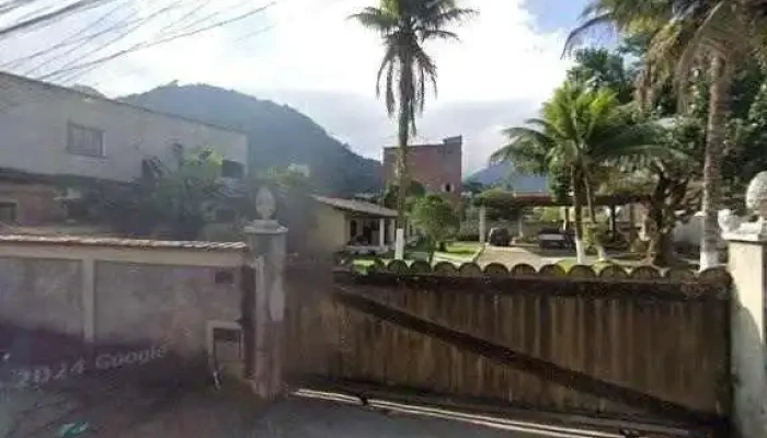 Ruth Trajes Rigor -  Street View E 360deg - Guapimirim