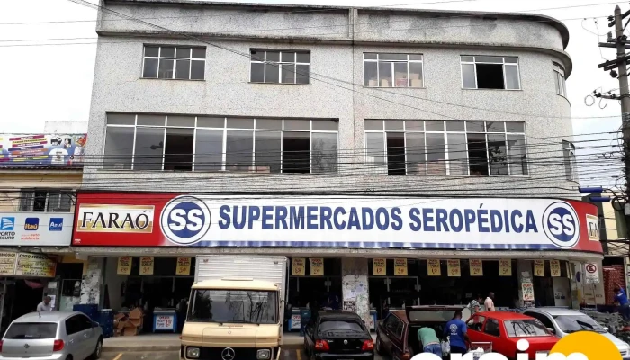 Supermercados Seropedica Estacionamento - Seropédica