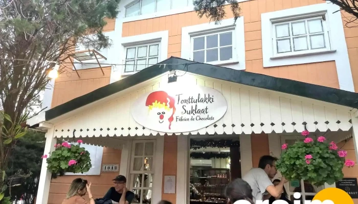 Tonttulakki Suklaat Fabrica De Chocolate Tudo - Itatiaia